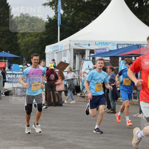 13.09.2026 - Kiel Lauf Andreas Tolksdorf http://msf.ph/oto/10335174 13.09.2026 09:52:55 Kiellinie 12308, 3825, 3353, 754, 39, 1203 meine-sportfotos.de
