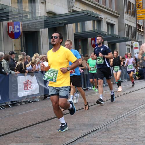 13.09.2026 - 21. swb-Marathon Bremen Strokosch-Dieckow http://msf.ph/oto/10335232 13.09.2026 13:24:45 Ziel 972, 1080, 1166, 1264, 1436, 1448, 2322, 2761, 3015, 3105, 4091, 4113, 4459, 4507, 4918, 4973, 6079, 6360, 6544, 6943, 7306, 7326, 7409, 7854, 8245, 8853, 9073, 9152, 9360, 9493, 13088, 282, 789, 790, 1516, 1582, 2280, 3375, 3524, 3994, 4198, 4262, 4277, 5328, 5572, 5664, 5668, 5669, 5953, 6080, 6626, 6807, 7568, 8310, 8636, 8784, 8881, 9264, 9541, 9573, 9676, 10069, 10071, 10097, 10103 meine-sportfotos.de