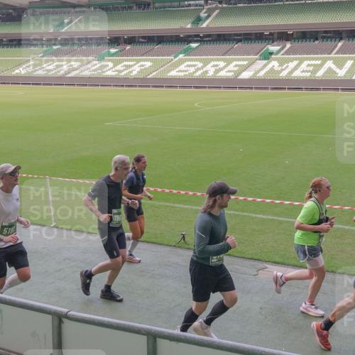 13.09.2026 - 21. swb-Marathon Bremen Michael Burmester http://msf.ph/oto/10335253 13.09.2026 13:09:47 Laufen im Stadion 164, 383, 391, 448, 532, 549, 563, 625, 813, 869, 898, 1025, 1072, 1124, 1150, 1180, 1289, 1398, 1559, 1855, 1867, 1880, 1894, 1899, 2041, 2202, 2208, 2232, 2243, 2268, 2284, 2339, 2342, 2380, 2413, 2429, 2441, 2467, 2471, 2525, 2530, 2553, 2573, 2594, 2682, 2692, 2714, 2717, 2785, 2823, 2841, 2897, 2920, 2930, 2931, 2932, 2941, 3032, 3063, 3067, 3086, 3089, 3122, 3291, 3316, 3333, 3370, 3398, 3410, 3437, 3707, 3769, 3857, 109 meine-sportfotos.de