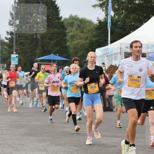 13.09.2026 - Kiel Lauf Andreas Tolksdorf http://msf.ph/oto/10335262 13.09.2026 09:52:59 Kiellinie 84, 900, 10489, 1773, 38, 11193, 4410, 120, 38, 10163, 9, 314 meine-sportfotos.de