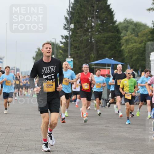 13.09.2026 - Kiel Lauf Andreas Tolksdorf http://msf.ph/oto/10335285 13.09.2026 09:53:00 Kiellinie 12120, 5384, 900, 10489, 11744, 1773 meine-sportfotos.de