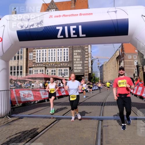 13.09.2026 - 21. swb-Marathon Bremen Tim E. http://msf.ph/oto/10335301 13.09.2026 11:06:58 Ziel 10323, 10654, 10795, 10849, 10989, 11021, 11066, 11240, 11370, 12124, 12146, 12219, 12249, 12485 meine-sportfotos.de