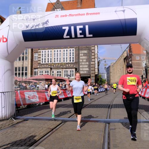 13.09.2026 - 21. swb-Marathon Bremen Tim E. http://msf.ph/oto/10335326 13.09.2026 11:06:58 Ziel 10323, 10654, 10795, 10849, 10989, 11021, 11066, 11240, 11370, 12124, 12146, 12219, 12249, 12485 meine-sportfotos.de