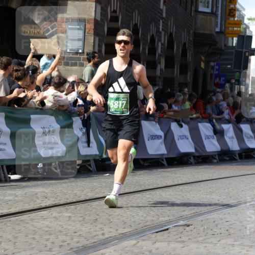 13.09.2026 - 21. swb-Marathon Bremen Strokosch-Dieckow http://msf.ph/oto/10335356 13.09.2026 13:17:42 Ziel 560, 842, 3148, 4805, 6095, 6734, 6759, 6803, 8253, 8446, 8532, 8714, 9075, 948, 1797, 2001, 2125, 3051, 3192, 4286, 4374, 5530, 5817, 5935, 8869, 9595, 9596, 9837, 13041 meine-sportfotos.de