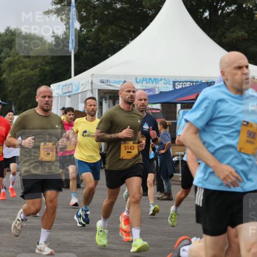 13.09.2026 - Kiel Lauf Andreas Tolksdorf http://msf.ph/oto/10335375 13.09.2026 09:53:03 Kiellinie 12120, 6169, 10552, 5143, 900 meine-sportfotos.de