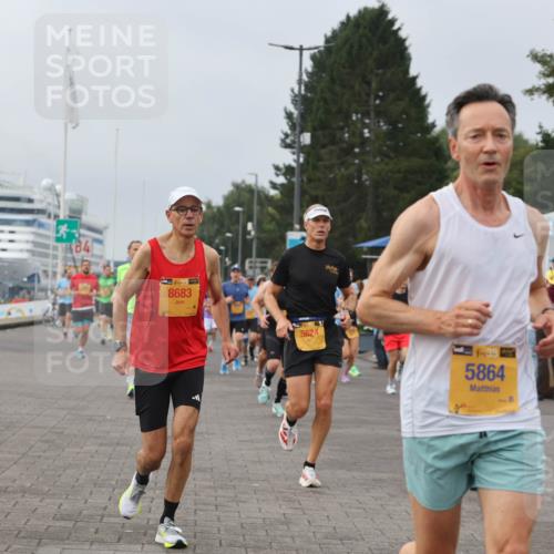 13.09.2026 - Kiel Lauf Andreas Tolksdorf http://msf.ph/oto/10335391 13.09.2026 09:53:05 Kiellinie 8683, 5624, 39, 4, 5864, 63 meine-sportfotos.de