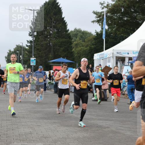 13.09.2026 - Kiel Lauf Andreas Tolksdorf http://msf.ph/oto/10335420 13.09.2026 09:53:07 Kiellinie 1300, 3, 10780, 5213, 11462, 5624 meine-sportfotos.de