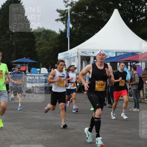 13.09.2026 - Kiel Lauf Andreas Tolksdorf http://msf.ph/oto/10335439 13.09.2026 09:53:08 Kiellinie 10233, 4471, 10780, 5213, 38, 9835, 11462, 1, 39, 556 meine-sportfotos.de