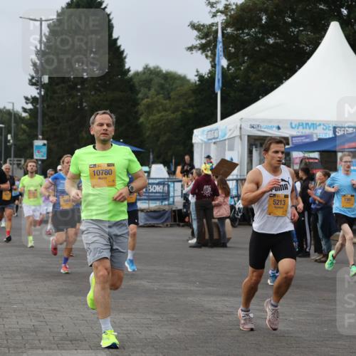 13.09.2026 - Kiel Lauf Andreas Tolksdorf http://msf.ph/oto/10335447 13.09.2026 09:53:08 Kiellinie 1300, 10233, 4471, 9868, 39, 10780, 5213, 7361 meine-sportfotos.de