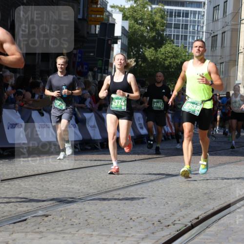 13.09.2026 - 21. swb-Marathon Bremen Strokosch-Dieckow http://msf.ph/oto/10335449 13.09.2026 13:17:46 Ziel 560, 842, 2008, 3148, 4171, 5041, 5550, 6095, 6734, 6803, 7901, 8100, 8250, 8253, 8446, 8532, 8714, 9075, 948, 1631, 1797, 2001, 2634, 3051, 3192, 4286, 4374, 5530, 5935, 6290, 8805, 8869, 9595, 9596, 9837, 13041 meine-sportfotos.de