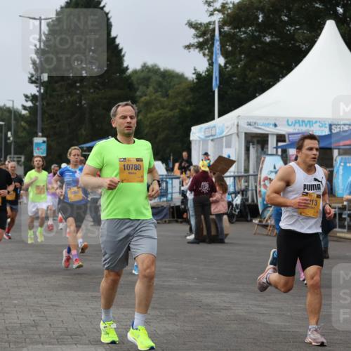 13.09.2026 - Kiel Lauf Andreas Tolksdorf http://msf.ph/oto/10335455 13.09.2026 09:53:09 Kiellinie 10233, 9868, 38, 10780, 7361 meine-sportfotos.de