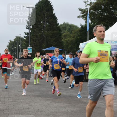 13.09.2026 - Kiel Lauf Andreas Tolksdorf http://msf.ph/oto/10335471 13.09.2026 09:53:09 Kiellinie 1300, 10233, 4744, 9868, 9866, 10780 meine-sportfotos.de