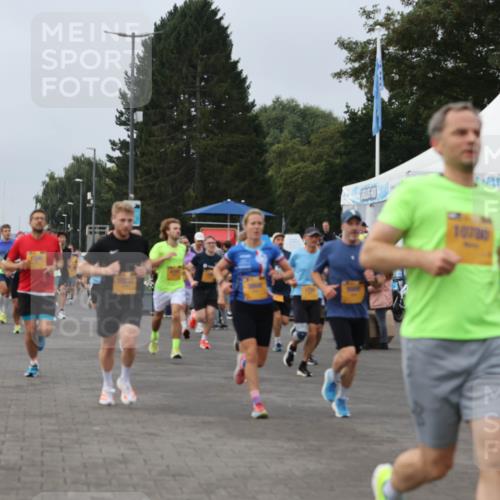 13.09.2026 - Kiel Lauf Andreas Tolksdorf http://msf.ph/oto/10335477 13.09.2026 09:53:09 Kiellinie 10780 meine-sportfotos.de