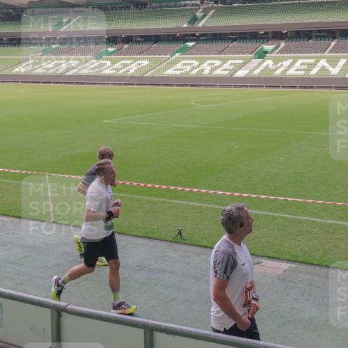 13.09.2026 - 21. swb-Marathon Bremen Michael Burmester http://msf.ph/oto/10335480 13.09.2026 13:10:17 Laufen im Stadion 164, 373, 383, 391, 448, 532, 549, 563, 581, 625, 813, 869, 898, 984, 1072, 1150, 1180, 1398, 1738, 1855, 1867, 1880, 1894, 1967, 2202, 2208, 2232, 2243, 2268, 2284, 2330, 2333, 2339, 2342, 2413, 2429, 2432, 2441, 2443, 2471, 2525, 2530, 2531, 2553, 2573, 2589, 2594, 2654, 2682, 2692, 2714, 2717, 2784, 2785, 2819, 2836, 2920, 2931, 2932, 2941, 3026, 3032, 3063, 3086, 3089, 3122, 3174, 3207, 3208, 3291, 3316, 3333, 3370, 3398, 3409, 3410, 3437, 3470, 3549, 3707, 3769, 3857, 109 meine-sportfotos.de