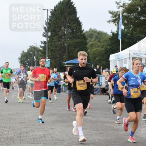 13.09.2026 - Kiel Lauf Andreas Tolksdorf http://msf.ph/oto/10335503 13.09.2026 09:53:11 Kiellinie 34, 1300, 10233, 9868, 1734, 9866 meine-sportfotos.de