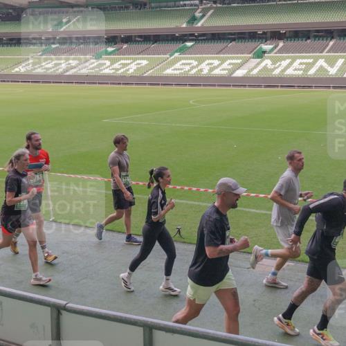 13.09.2026 - 21. swb-Marathon Bremen Michael Burmester http://msf.ph/oto/10335536 13.09.2026 13:10:21 Laufen im Stadion 164, 373, 383, 391, 448, 532, 549, 563, 581, 625, 813, 869, 898, 984, 1072, 1150, 1180, 1738, 1855, 1867, 1880, 1894, 1967, 2202, 2208, 2232, 2243, 2268, 2284, 2330, 2333, 2339, 2342, 2429, 2432, 2441, 2443, 2471, 2525, 2530, 2531, 2553, 2573, 2589, 2594, 2654, 2682, 2692, 2714, 2717, 2784, 2785, 2819, 2836, 2920, 2931, 2932, 2941, 3026, 3032, 3063, 3086, 3089, 3122, 3174, 3207, 3208, 3291, 3316, 3333, 3370, 3398, 3409, 3410, 3437, 3470, 3549, 3707, 3769, 3857, 109 meine-sportfotos.de