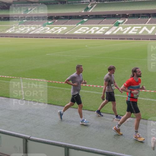 13.09.2026 - 21. swb-Marathon Bremen Michael Burmester http://msf.ph/oto/10335547 13.09.2026 13:10:23 Laufen im Stadion 164, 373, 383, 391, 448, 532, 549, 563, 581, 625, 813, 869, 898, 984, 1072, 1150, 1180, 1738, 1855, 1867, 1880, 1894, 1967, 2202, 2208, 2232, 2243, 2268, 2284, 2330, 2333, 2339, 2342, 2429, 2432, 2441, 2443, 2471, 2525, 2530, 2531, 2553, 2573, 2589, 2594, 2654, 2682, 2714, 2717, 2784, 2785, 2819, 2836, 2920, 2931, 2932, 2941, 3026, 3032, 3063, 3086, 3089, 3122, 3174, 3207, 3208, 3291, 3316, 3333, 3370, 3398, 3409, 3410, 3437, 3470, 3549, 3707, 3769, 3857, 109 meine-sportfotos.de
