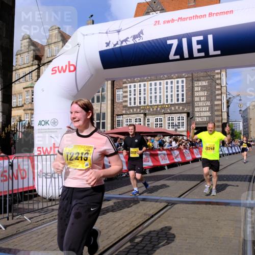 13.09.2026 - 21. swb-Marathon Bremen Tim E. http://msf.ph/oto/10335565 13.09.2026 11:07:05 Ziel 10323, 10378, 10654, 10663, 10795, 10849, 10989, 11066, 11370, 12124, 12146, 12219, 12249 meine-sportfotos.de