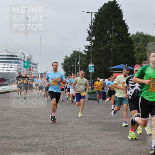 13.09.2026 - Kiel Lauf Andreas Tolksdorf http://msf.ph/oto/10335570 13.09.2026 09:53:14 Kiellinie 34, 3, 8837, 2072 meine-sportfotos.de