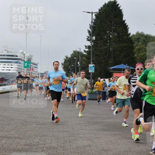 13.09.2026 - Kiel Lauf Andreas Tolksdorf http://msf.ph/oto/10335575 13.09.2026 09:53:14 Kiellinie 4, 3, 8837, 2072, 752 meine-sportfotos.de