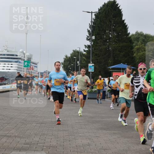 13.09.2026 - Kiel Lauf Andreas Tolksdorf http://msf.ph/oto/10335578 13.09.2026 09:53:14 Kiellinie 13, 3, 883, 1176, 4681, 2072 meine-sportfotos.de