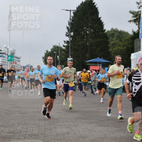 13.09.2026 - Kiel Lauf Andreas Tolksdorf http://msf.ph/oto/10335592 13.09.2026 09:53:15 Kiellinie 84, 8837, 11781, 4681, 20 meine-sportfotos.de