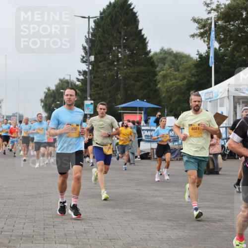 13.09.2026 - Kiel Lauf Andreas Tolksdorf http://msf.ph/oto/10335598 13.09.2026 09:53:15 Kiellinie 84, 837, 1138, 4681, 1781 meine-sportfotos.de