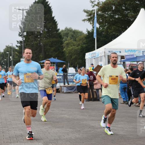 13.09.2026 - Kiel Lauf Andreas Tolksdorf http://msf.ph/oto/10335604 13.09.2026 09:53:16 Kiellinie 84, 39, 8837, 30, 35, 11781, 4681 meine-sportfotos.de