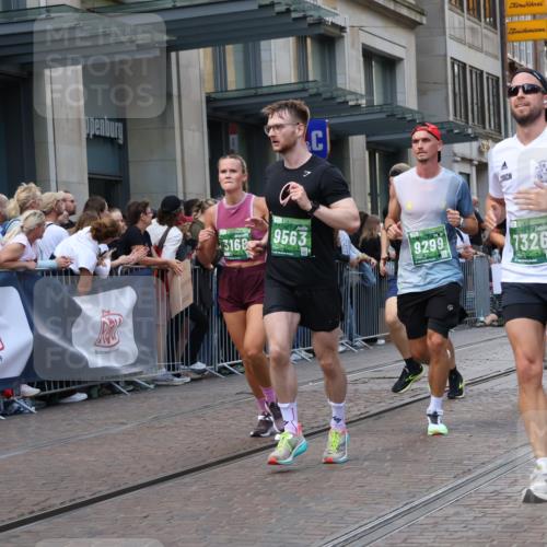 13.09.2026 - 21. swb-Marathon Bremen Strokosch-Dieckow http://msf.ph/oto/10335669 13.09.2026 13:25:01 Ziel 260, 1080, 1119, 1166, 1436, 1448, 1650, 1658, 2046, 2322, 3105, 3168, 3187, 4294, 4459, 4918, 5814, 6113, 6380, 7252, 7306, 7326, 8245, 8357, 8695, 8769, 9036, 9073, 9299, 9360, 9460, 9468, 9493, 9563, 13025, 13088, 282, 972, 1080, 1264, 1516, 2280, 2322, 2761, 3015, 4091, 4113, 4198, 4262, 4277, 4507, 4918, 4973, 5328, 5664, 6079, 6360, 6544, 6626, 6807, 6943, 7409, 7854, 8245, 8853, 9152, 9541, 10103 meine-sportfotos.de