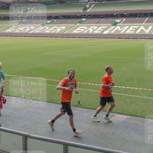13.09.2026 - 21. swb-Marathon Bremen Michael Burmester http://msf.ph/oto/10335719 13.09.2026 13:10:43 Laufen im Stadion 164, 265, 373, 383, 391, 448, 532, 581, 869, 898, 984, 1180, 1738, 1855, 1867, 1894, 1952, 1967, 2202, 2232, 2268, 2281, 2284, 2299, 2330, 2333, 2339, 2342, 2432, 2443, 2471, 2525, 2530, 2531, 2553, 2573, 2589, 2594, 2654, 2669, 2682, 2714, 2717, 2784, 2785, 2804, 2819, 2836, 2920, 2931, 2932, 3026, 3032, 3063, 3086, 3089, 3122, 3159, 3174, 3207, 3208, 3291, 3316, 3333, 3352, 3370, 3398, 3409, 3410, 3470, 3549, 3707, 3769, 3857, 109 meine-sportfotos.de