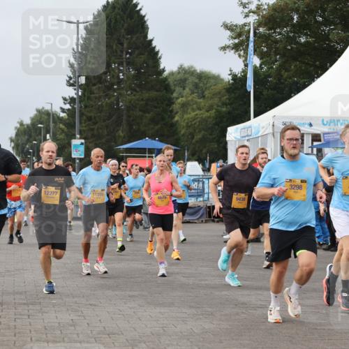 13.09.2026 - Kiel Lauf Andreas Tolksdorf http://msf.ph/oto/10335726 13.09.2026 09:53:20 Kiellinie 4, 2673, 11368, 12277, 11299, 4679, 9438, 39, 3298, 11, 32 meine-sportfotos.de