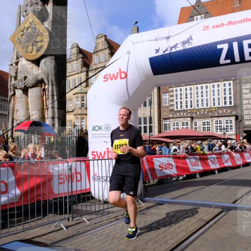 13.09.2026 - 21. swb-Marathon Bremen Tim E. http://msf.ph/oto/10335736 13.09.2026 11:07:15 Ziel 10156, 10360, 10378, 10663, 11066, 11257, 11439, 11684, 12124, 12219, 12249 meine-sportfotos.de