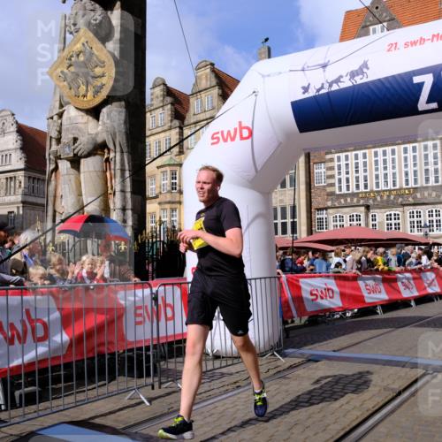 13.09.2026 - 21. swb-Marathon Bremen Tim E. http://msf.ph/oto/10335747 13.09.2026 11:07:15 Ziel 10156, 10360, 10378, 10663, 11066, 11257, 11439, 11684, 12124, 12219, 12249 meine-sportfotos.de