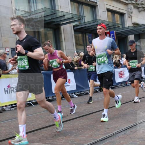 13.09.2026 - 21. swb-Marathon Bremen Strokosch-Dieckow http://msf.ph/oto/10335748 13.09.2026 13:25:03 Ziel 209, 260, 1119, 1166, 1436, 1448, 1650, 1658, 2046, 3168, 3187, 4294, 4459, 5755, 5814, 6113, 6380, 7252, 7306, 7326, 8357, 8695, 8769, 9036, 9299, 9460, 9468, 9493, 9563, 13025, 13088, 972, 1080, 1166, 1264, 1516, 2280, 2322, 2761, 3015, 3105, 4091, 4113, 4198, 4262, 4277, 4507, 4918, 4973, 5664, 6079, 6360, 6544, 6626, 6807, 6943, 7409, 7854, 8245, 8853, 9073, 9152, 9360, 10103 meine-sportfotos.de