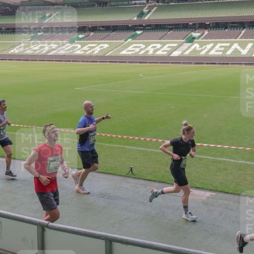 13.09.2026 - 21. swb-Marathon Bremen Michael Burmester http://msf.ph/oto/10335766 13.09.2026 13:10:47 Laufen im Stadion 164, 265, 373, 391, 448, 532, 581, 869, 898, 984, 1180, 1738, 1855, 1867, 1894, 1952, 1967, 2202, 2232, 2268, 2281, 2284, 2299, 2330, 2333, 2339, 2342, 2353, 2432, 2443, 2471, 2525, 2530, 2531, 2553, 2573, 2589, 2594, 2654, 2669, 2682, 2714, 2717, 2784, 2785, 2804, 2819, 2836, 2920, 2932, 3026, 3032, 3063, 3082, 3086, 3089, 3122, 3159, 3174, 3207, 3208, 3291, 3316, 3333, 3352, 3370, 3398, 3409, 3410, 3470, 3549, 3707, 3769, 109, 551 meine-sportfotos.de