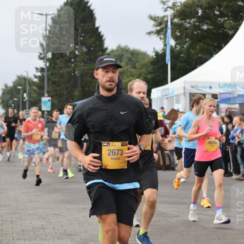 13.09.2026 - Kiel Lauf Andreas Tolksdorf http://msf.ph/oto/10335771 13.09.2026 09:53:21 Kiellinie 84, 2673, 4679, 1127 meine-sportfotos.de