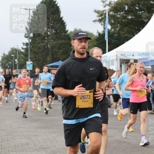 13.09.2026 - Kiel Lauf Andreas Tolksdorf http://msf.ph/oto/10335774 13.09.2026 09:53:21 Kiellinie 3, 8, 2673, 4679, 112 meine-sportfotos.de