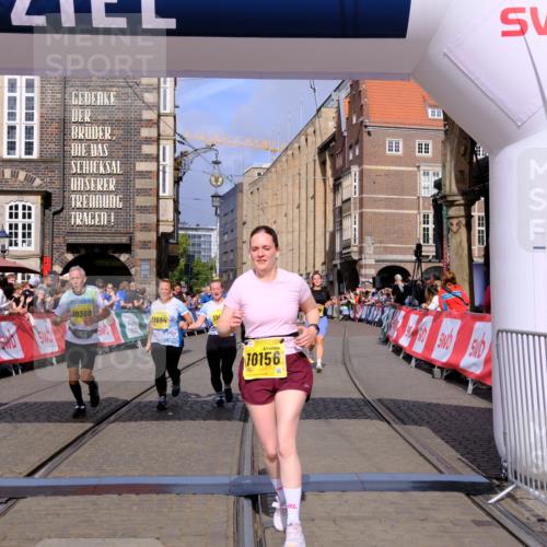 13.09.2026 - 21. swb-Marathon Bremen Tim E. http://msf.ph/oto/10335788 13.09.2026 11:07:21 Ziel 10156, 10360, 11100, 11257, 11393, 11439, 11684, 11696, 11822, 11823, 12255 meine-sportfotos.de