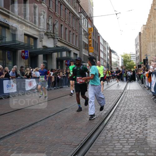 13.09.2026 - 21. swb-Marathon Bremen Strokosch-Dieckow http://msf.ph/oto/10335796 13.09.2026 13:25:04 Ziel 209, 260, 1119, 1436, 1448, 1650, 1658, 2046, 3168, 3187, 4294, 4459, 5755, 5814, 6113, 6380, 7252, 7306, 7326, 8357, 8545, 8695, 8769, 9036, 9299, 9460, 9468, 9493, 9563, 13025, 13088, 972, 1080, 1166, 1264, 1448, 1516, 2322, 2761, 3015, 3105, 4091, 4113, 4198, 4262, 4277, 4507, 4918, 4973, 5664, 6079, 6360, 6544, 6626, 6807, 6943, 7409, 7854, 8245, 8853, 9073, 9152, 9360, 9493, 10103, 13088 meine-sportfotos.de