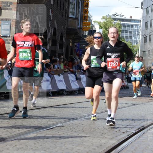 13.09.2026 - 21. swb-Marathon Bremen Strokosch-Dieckow http://msf.ph/oto/10335806 13.09.2026 13:18:05 Ziel 771, 1297, 2125, 2234, 2812, 3051, 3192, 3760, 4171, 4286, 4374, 4498, 4499, 4620, 5041, 5530, 5817, 7901, 8250, 9400, 9505, 9595, 9596, 13041, 13107, 1872, 2260, 2671, 3241, 3458, 3634, 5292, 5460, 5695, 6152, 7491, 7954, 8094, 8943, 8944, 9134, 9609, 10065 meine-sportfotos.de