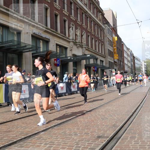 13.09.2026 - 21. swb-Marathon Bremen Strokosch-Dieckow http://msf.ph/oto/10335811 13.09.2026 11:04:44 Ziel 10315, 10370, 10465, 10718, 10729, 10741, 10800, 10850, 10855, 10856, 10975, 10995, 11102, 11105, 11133, 11157, 11218, 11272, 11281, 11395, 11518, 11584, 11616, 11722, 11757, 11900, 11939, 12002, 12064, 12099, 12235, 12335, 12420, 12493, 12495, 12498, 12500, 12502, 12522, 12563, 10160, 10198, 10245, 10283, 10481, 10711, 10755, 10877, 10940, 11006, 11114, 11248, 11364, 11366, 11410, 11592, 11705, 11761, 11991, 12005, 12009, 12929 meine-sportfotos.de