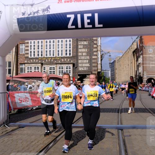 13.09.2026 - 21. swb-Marathon Bremen Tim E. http://msf.ph/oto/10335858 13.09.2026 11:07:24 Ziel 10156, 10360, 11100, 11257, 11393, 11439, 11600, 11684, 11696, 11759, 11822, 11823, 12255 meine-sportfotos.de
