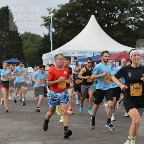 13.09.2026 - Kiel Lauf Andreas Tolksdorf http://msf.ph/oto/10335884 13.09.2026 09:53:24 Kiellinie 577, 447, 1368, 259, 38, 2441 meine-sportfotos.de