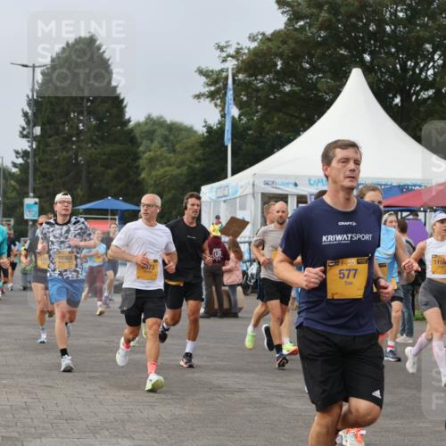 13.09.2026 - Kiel Lauf Andreas Tolksdorf http://msf.ph/oto/10335925 13.09.2026 09:53:26 Kiellinie 153, 444, 10368, 4, 38, 577, 1104, 2814 meine-sportfotos.de