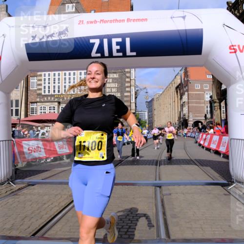 13.09.2026 - 21. swb-Marathon Bremen Tim E. http://msf.ph/oto/10335958 13.09.2026 11:07:26 Ziel 10156, 10360, 11100, 11246, 11257, 11393, 11439, 11600, 11684, 11696, 11759, 11822, 11823, 12255 meine-sportfotos.de