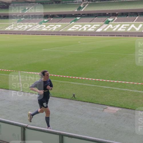 13.09.2026 - 21. swb-Marathon Bremen Michael Burmester http://msf.ph/oto/10335991 13.09.2026 13:11:12 Laufen im Stadion 265, 373, 448, 581, 703, 843, 869, 984, 1113, 1180, 1435, 1738, 1849, 1851, 1855, 1867, 1894, 1936, 1952, 1967, 2202, 2248, 2268, 2281, 2284, 2299, 2330, 2333, 2339, 2342, 2353, 2375, 2426, 2432, 2443, 2530, 2531, 2553, 2573, 2589, 2654, 2659, 2669, 2673, 2682, 2714, 2717, 2784, 2785, 2804, 2819, 2822, 2836, 2850, 2907, 2920, 2932, 2976, 3026, 3027, 3063, 3079, 3082, 3086, 3089, 3122, 3159, 3174, 3207, 3208, 3291, 3328, 3349, 3352, 3370, 3409, 3410, 3470, 3549, 551 meine-sportfotos.de