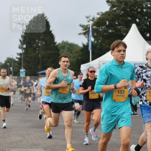 13.09.2026 - Kiel Lauf Andreas Tolksdorf http://msf.ph/oto/10336006 13.09.2026 09:53:28 Kiellinie 1076, 444, 153, 38, 10368 meine-sportfotos.de