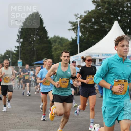 13.09.2026 - Kiel Lauf Andreas Tolksdorf http://msf.ph/oto/10336010 13.09.2026 09:53:28 Kiellinie 1076, 4446, 152, 38, 10368 meine-sportfotos.de