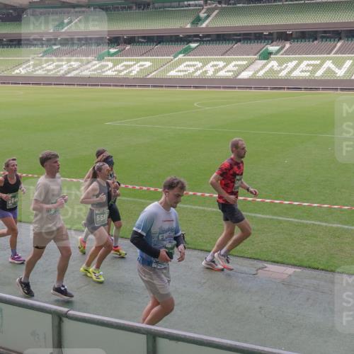 13.09.2026 - 21. swb-Marathon Bremen Michael Burmester http://msf.ph/oto/10336012 13.09.2026 13:11:15 Laufen im Stadion 265, 373, 581, 703, 843, 869, 984, 1113, 1180, 1435, 1738, 1849, 1851, 1855, 1867, 1894, 1936, 1952, 1967, 2202, 2248, 2268, 2281, 2284, 2299, 2330, 2333, 2339, 2342, 2353, 2375, 2426, 2432, 2443, 2530, 2531, 2553, 2589, 2654, 2659, 2669, 2673, 2682, 2714, 2717, 2784, 2785, 2804, 2819, 2822, 2836, 2850, 2907, 2920, 2932, 2976, 3026, 3027, 3063, 3079, 3082, 3086, 3089, 3122, 3159, 3174, 3207, 3208, 3291, 3328, 3349, 3352, 3370, 3409, 3410, 3470, 3549, 551 meine-sportfotos.de