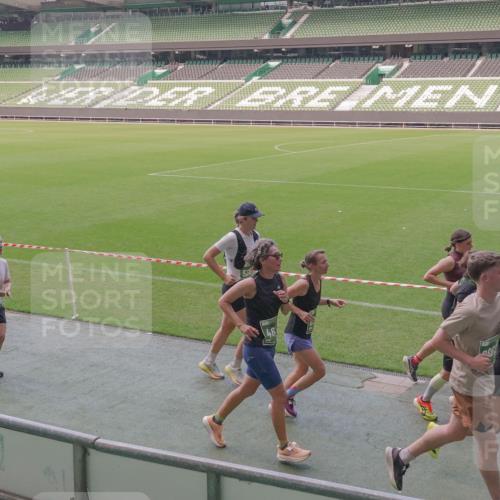 13.09.2026 - 21. swb-Marathon Bremen Michael Burmester http://msf.ph/oto/10336024 13.09.2026 13:11:16 Laufen im Stadion 265, 373, 581, 703, 843, 869, 984, 1113, 1180, 1226, 1435, 1738, 1849, 1851, 1855, 1867, 1894, 1936, 1952, 1967, 2202, 2248, 2268, 2281, 2284, 2299, 2330, 2333, 2339, 2342, 2353, 2375, 2426, 2432, 2443, 2530, 2531, 2553, 2589, 2654, 2659, 2669, 2673, 2682, 2714, 2717, 2784, 2785, 2804, 2819, 2822, 2836, 2850, 2907, 2920, 2932, 2976, 3026, 3027, 3063, 3079, 3082, 3086, 3089, 3122, 3159, 3174, 3207, 3208, 3291, 3328, 3349, 3352, 3370, 3409, 3410, 3470, 3549, 551 meine-sportfotos.de